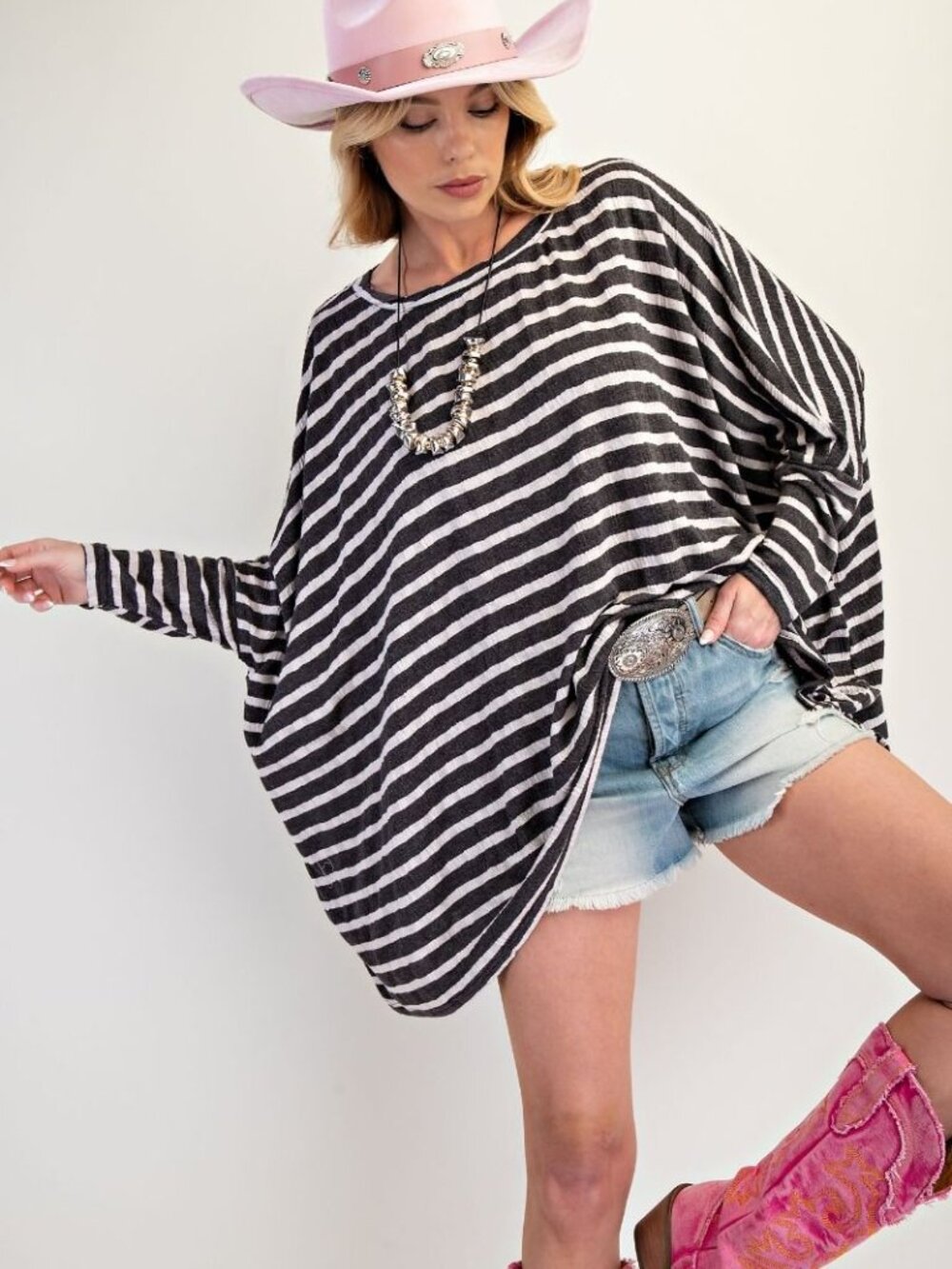 Easel Oversize Stripe Top - Picture 3 of 4